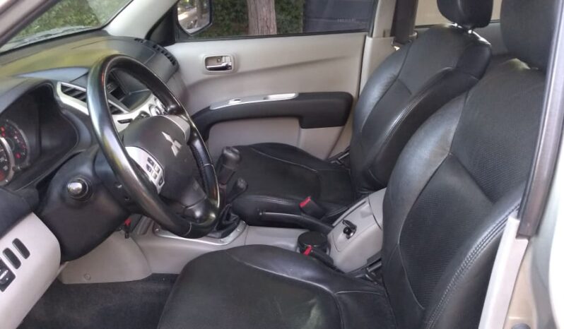 MITSUBISHI L200 TRITON 2012 CUERO 4X4 lleno